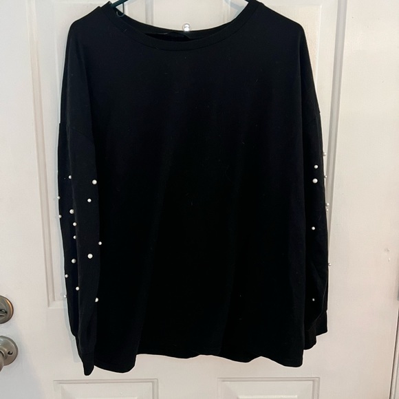 SHEIN Tops - Black Light Sweater with Pearl Details on Sleeves